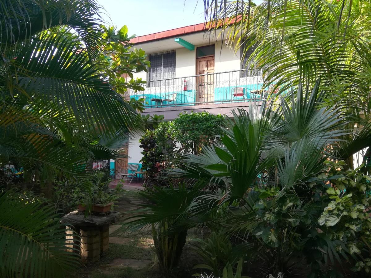 Harvest House Nicaragua Hotel León Zewnętrze zdjęcie