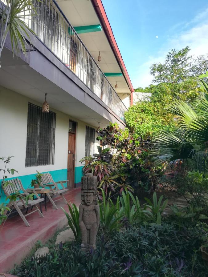 Harvest House Nicaragua Hotel León Zewnętrze zdjęcie